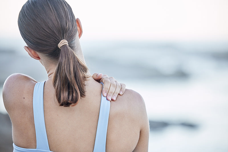 Stabbing shoulder blade pain